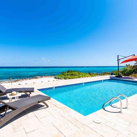 Thatch Hill - Renovated Beach House With Pool, Short Walk To The Rum Point Club Driftwood Village Extérieur photo