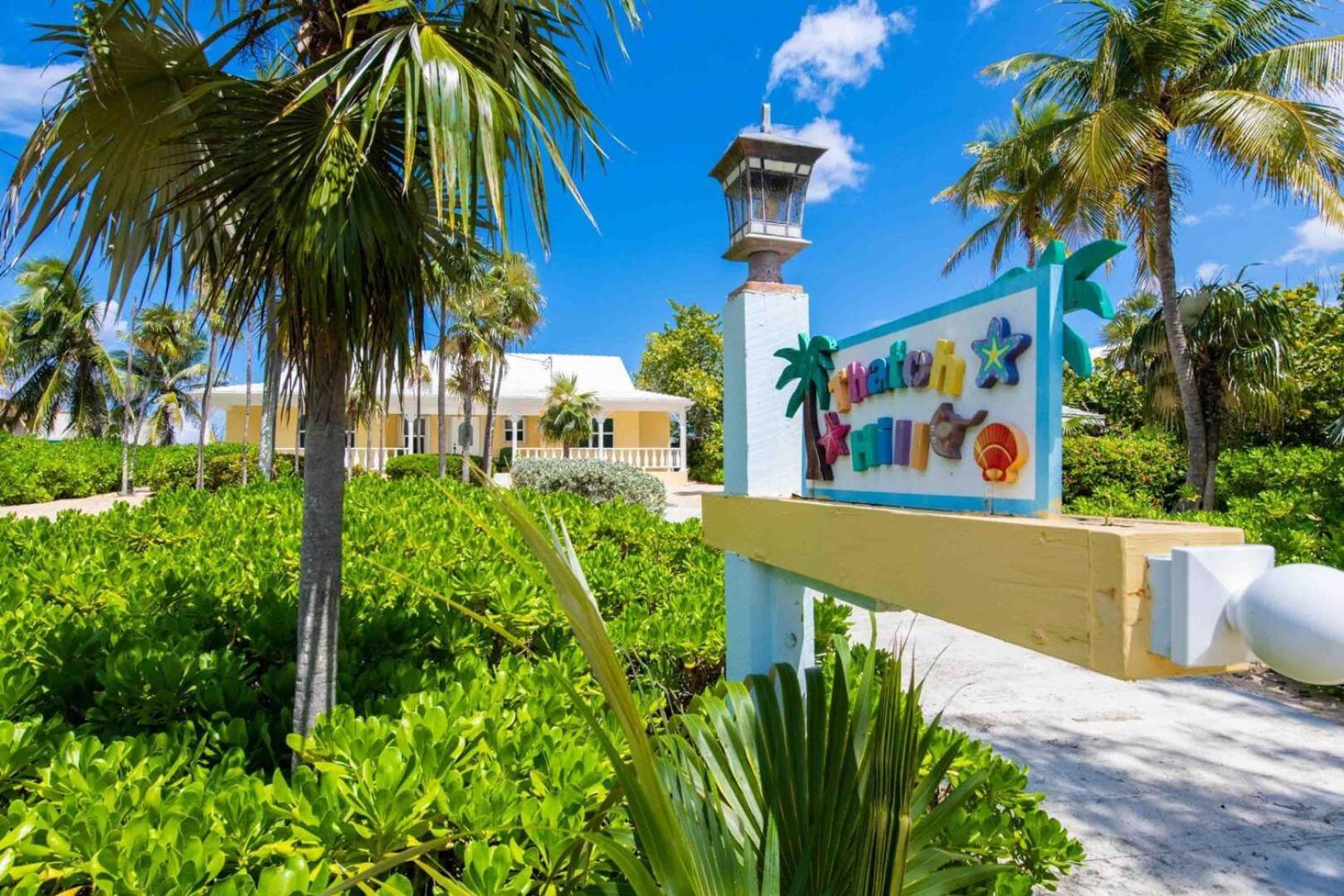Thatch Hill - Renovated Beach House With Pool, Short Walk To The Rum Point Club Driftwood Village Extérieur photo